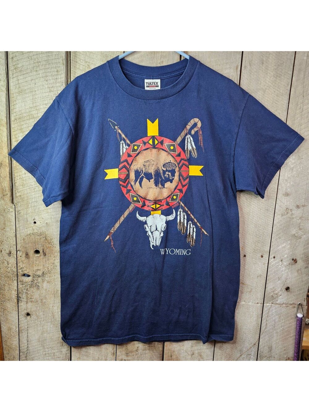 Vintage Wyoming Buffalo Skull Native American Graphic T-Shirt Size Large USA